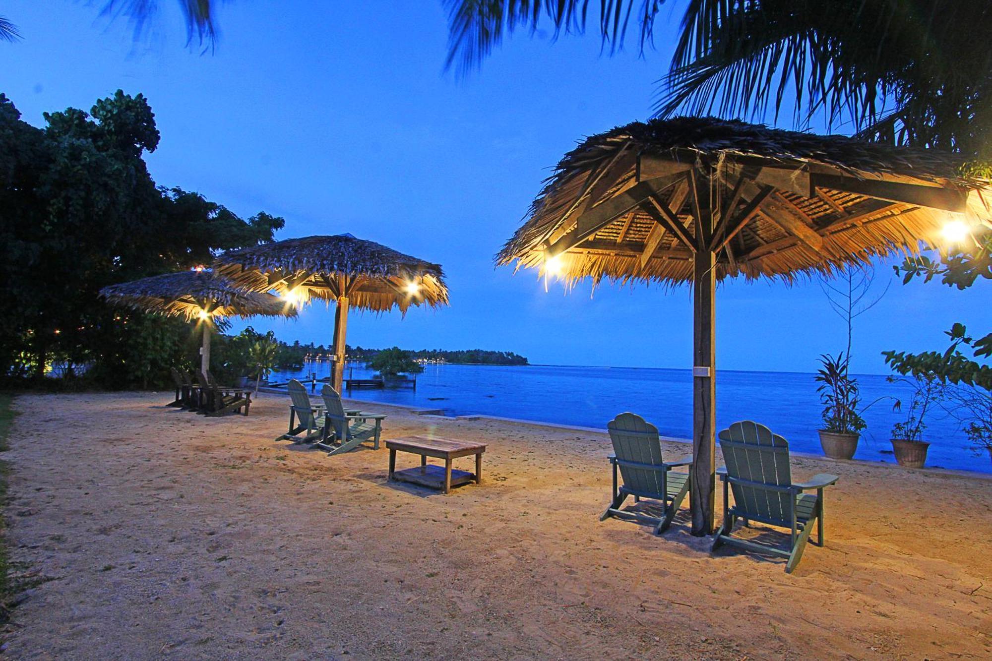 Jonas And Twins Resort Генерал-Луна Экстерьер фото